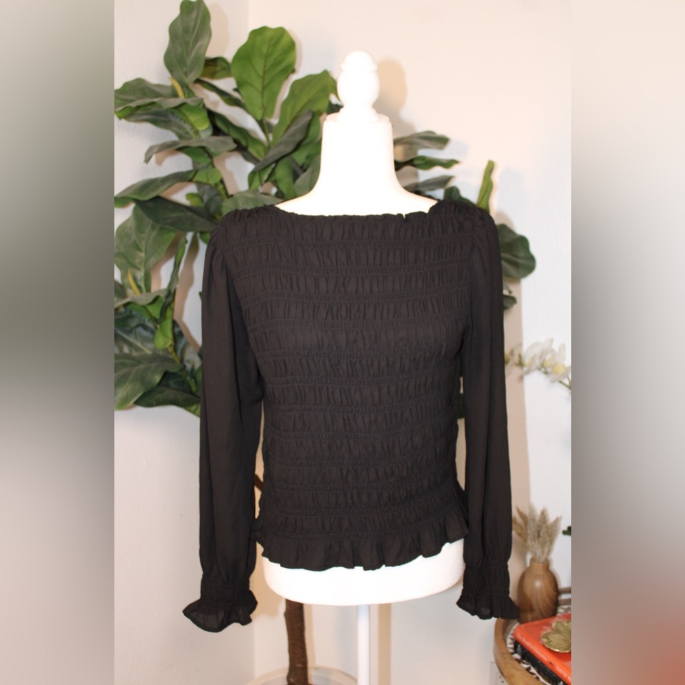 Riley & Rae Black Smocked Blouse
